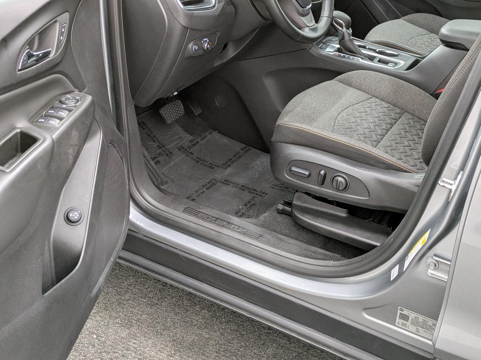 2024 Chevrolet Equinox LT photo 24