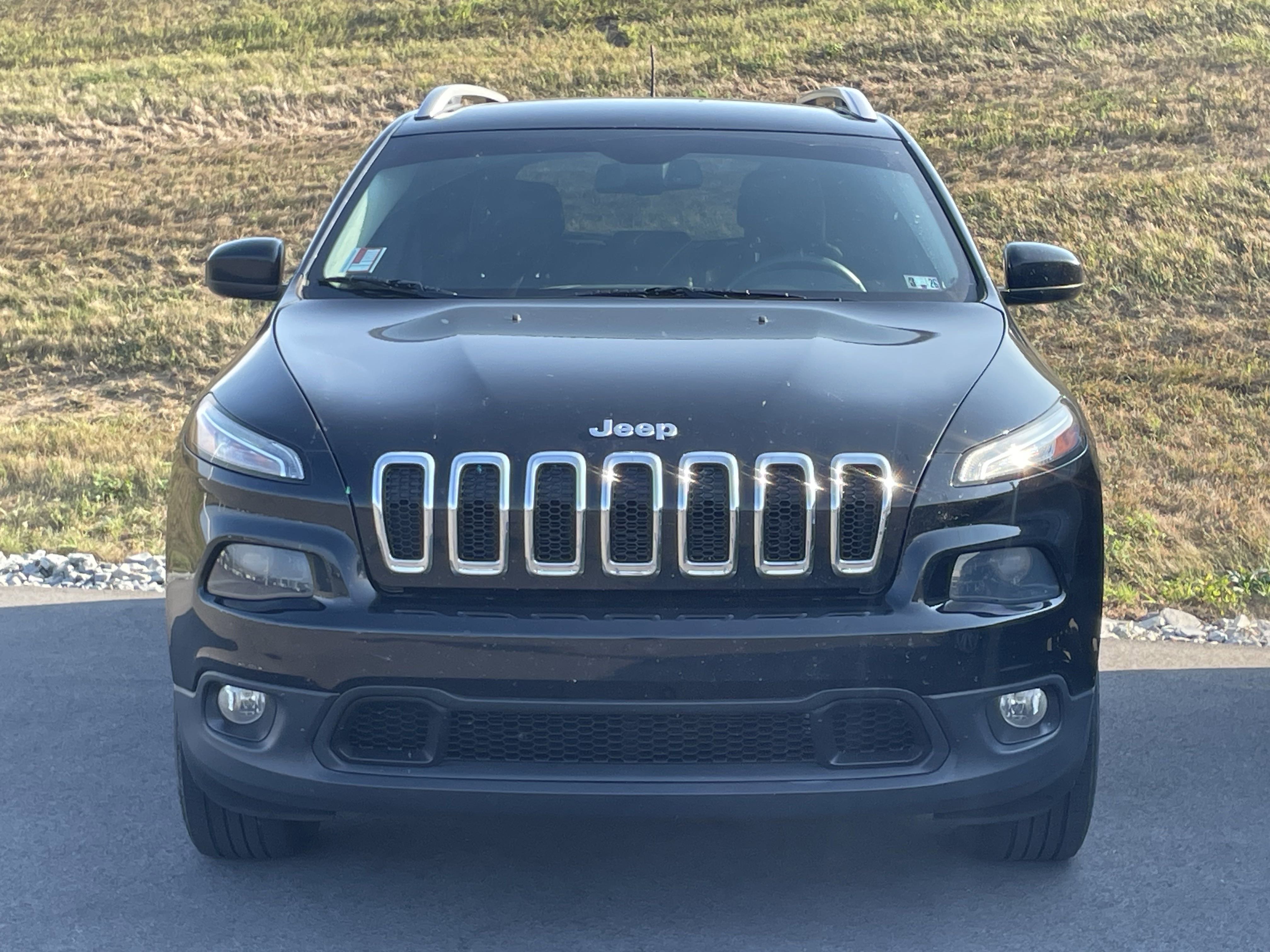 2018 Jeep Cherokee Latitude photo 3
