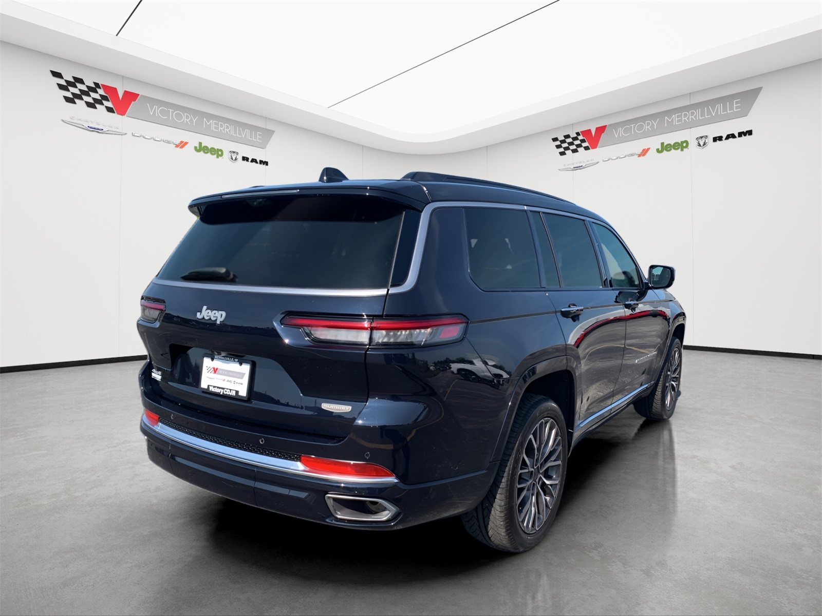 2024 Jeep Grand Cherokee L Summit photo 5