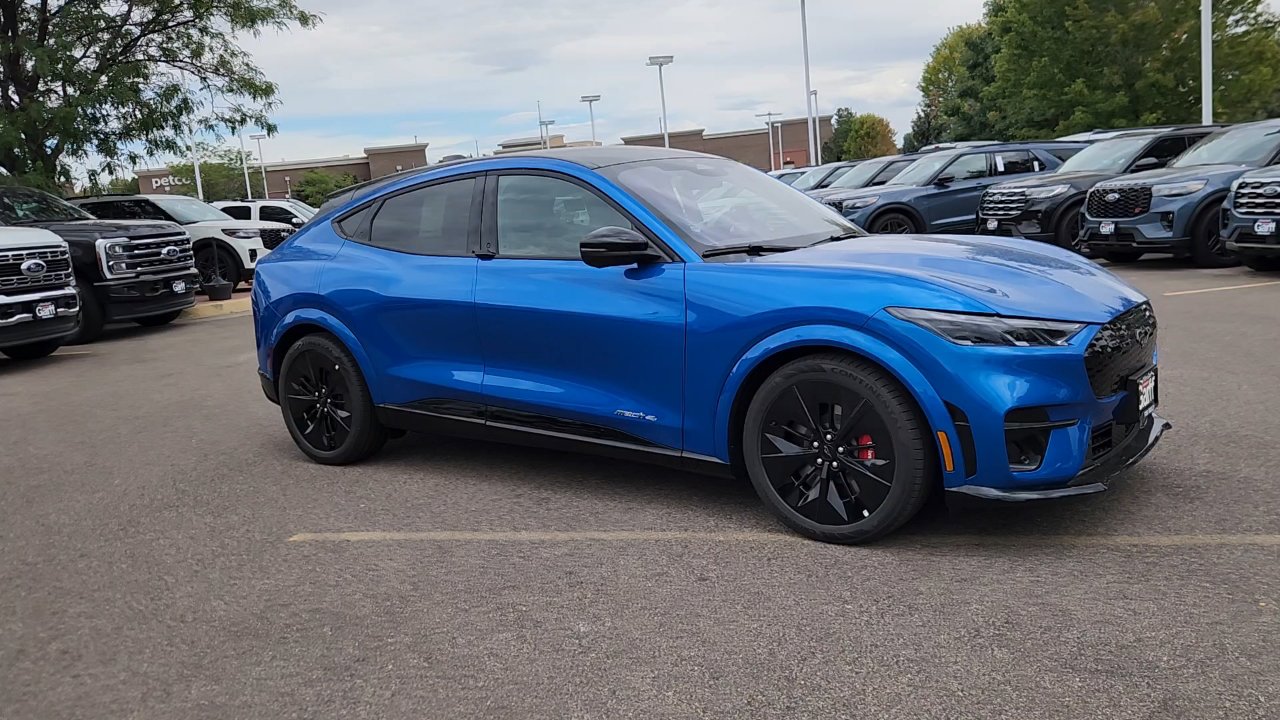 2025 Ford Mustang Mach-E GT photo 4