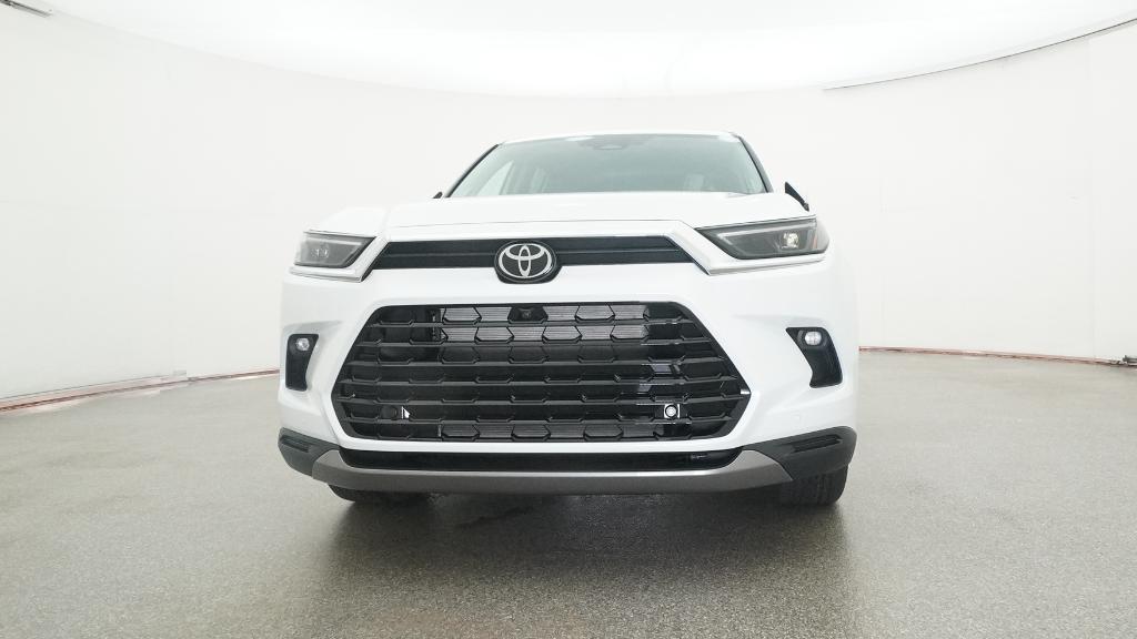 2026 Toyota Grand Highlander Limited photo 2