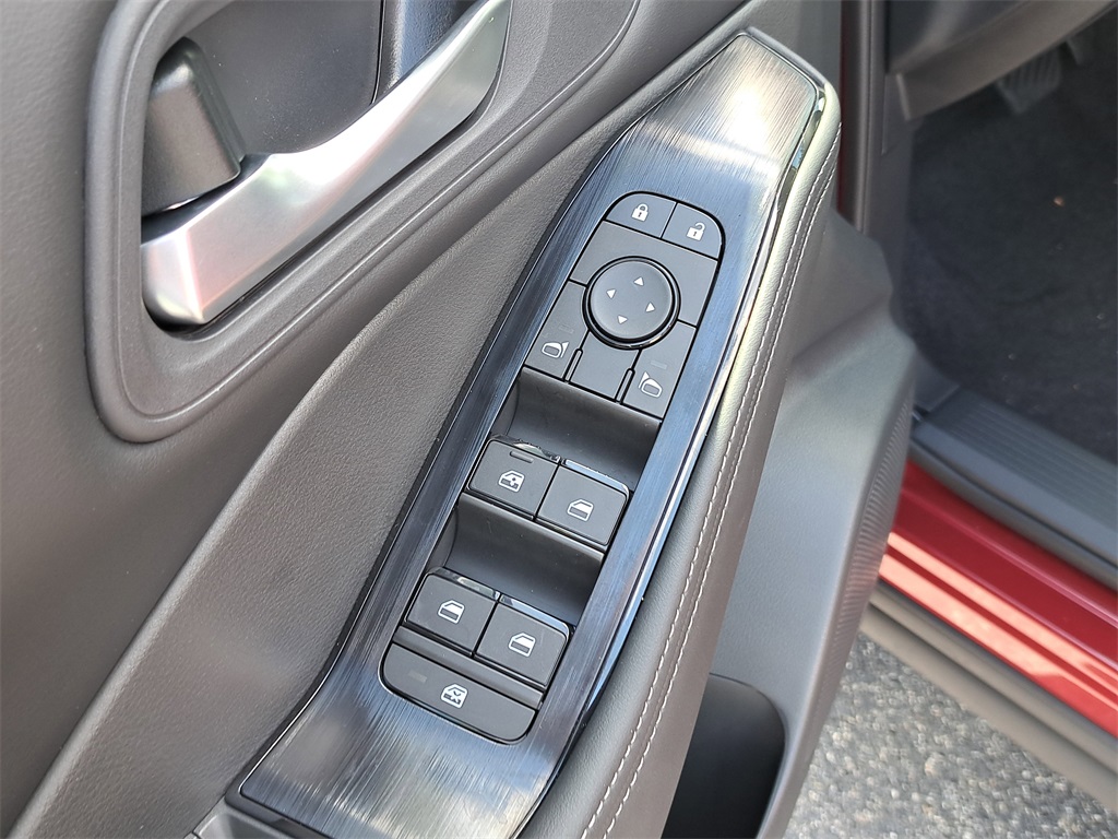 2026 Nissan Rogue SV photo 21
