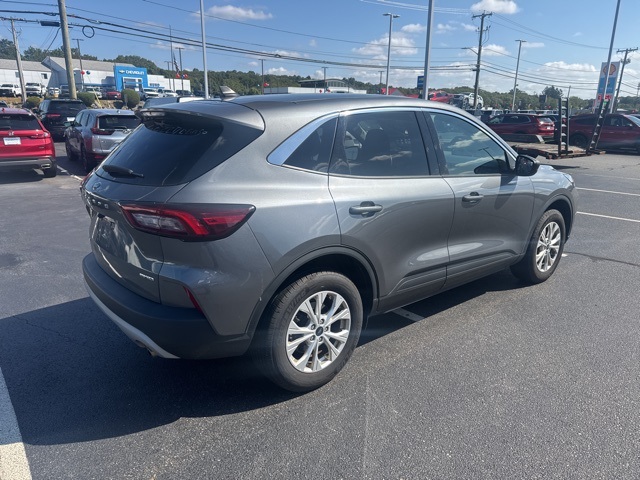 2023 Ford Escape Active photo 2