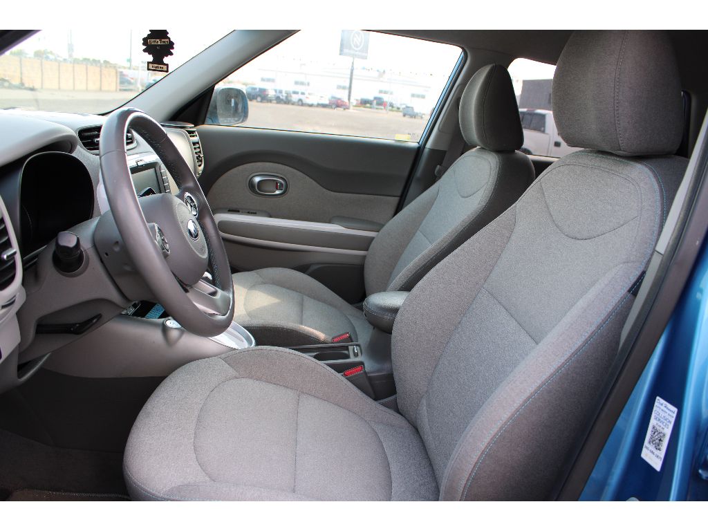 2017 Kia Soul EV photo 11