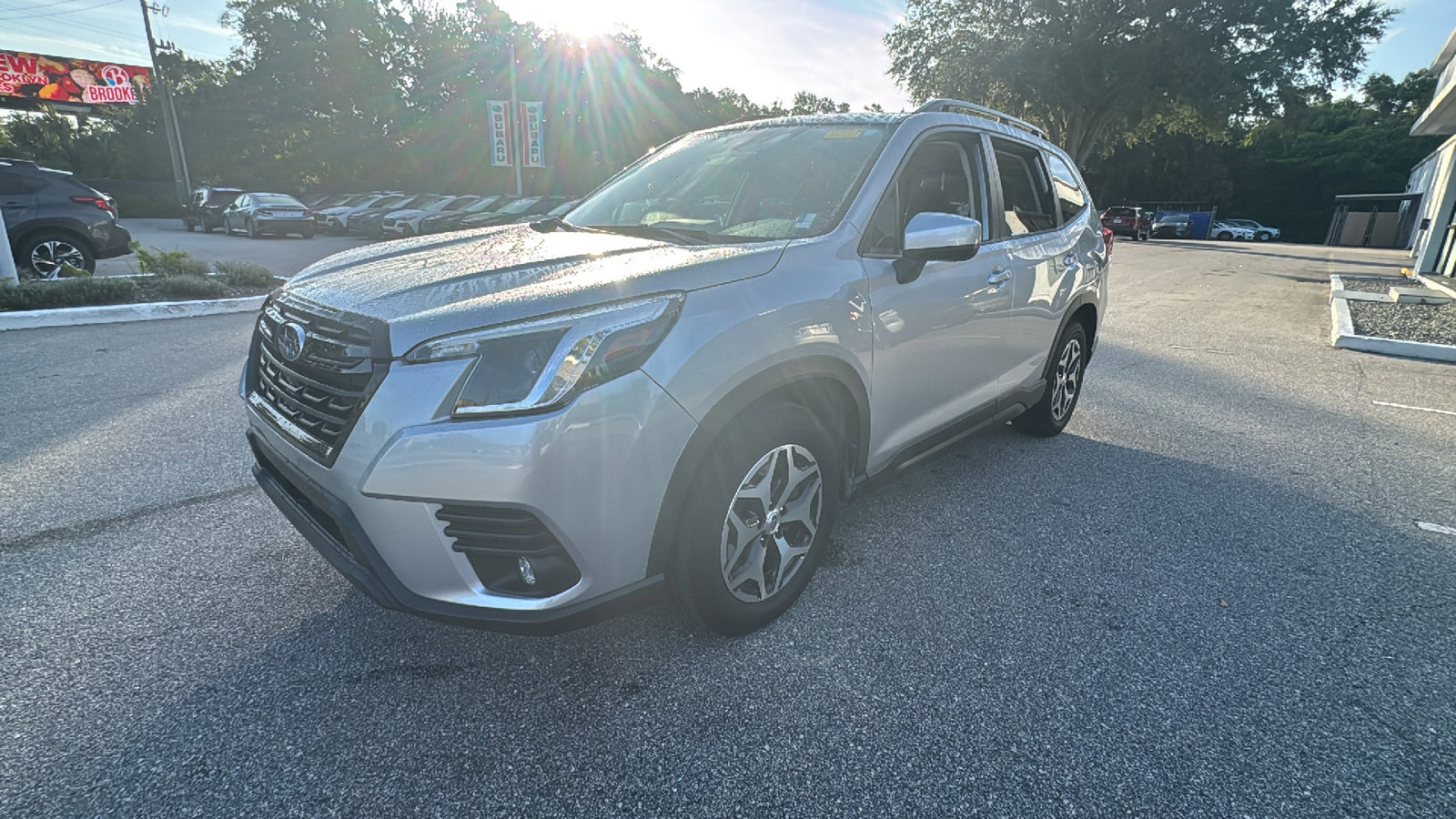 2024 Subaru Forester Premium photo 2