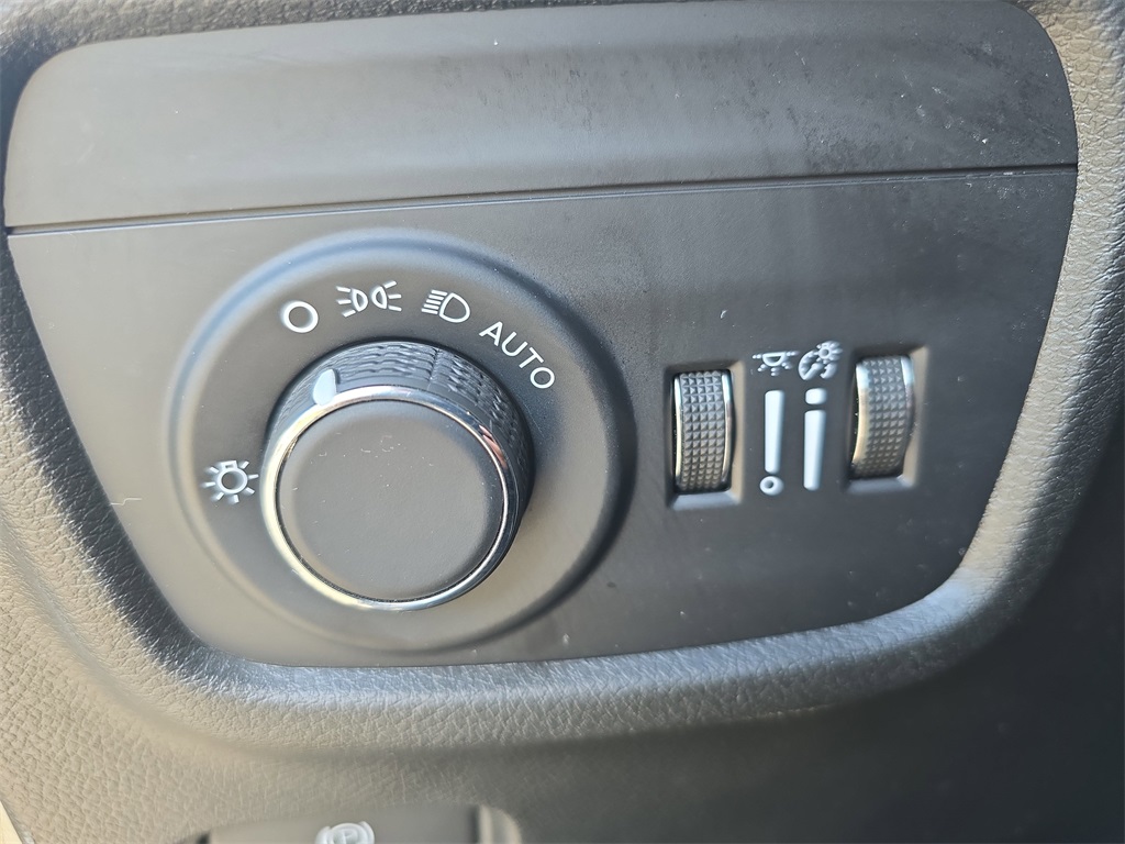 2024 Jeep Grand Cherokee Altitude photo 25