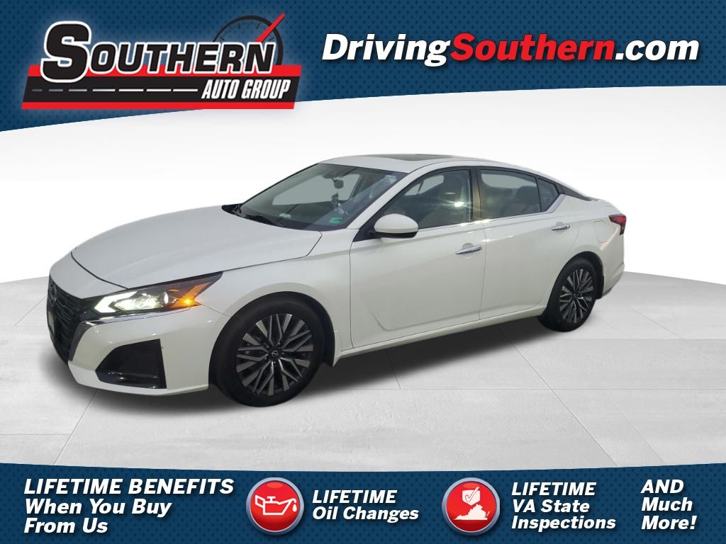 2024 Nissan Altima SV's photo