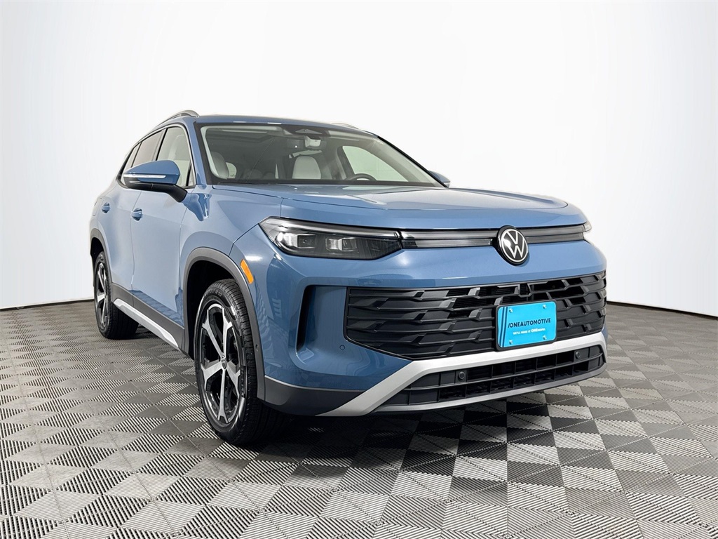 2025 Volkswagen Tiguan SE photo 3