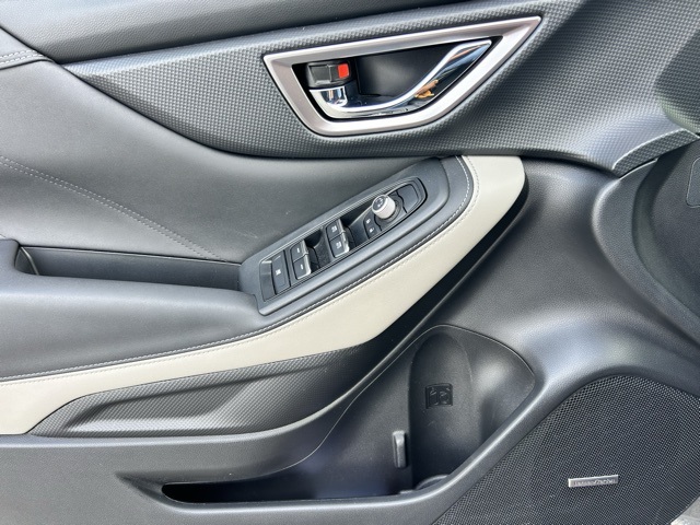 2022 Subaru Forester Limited photo 3