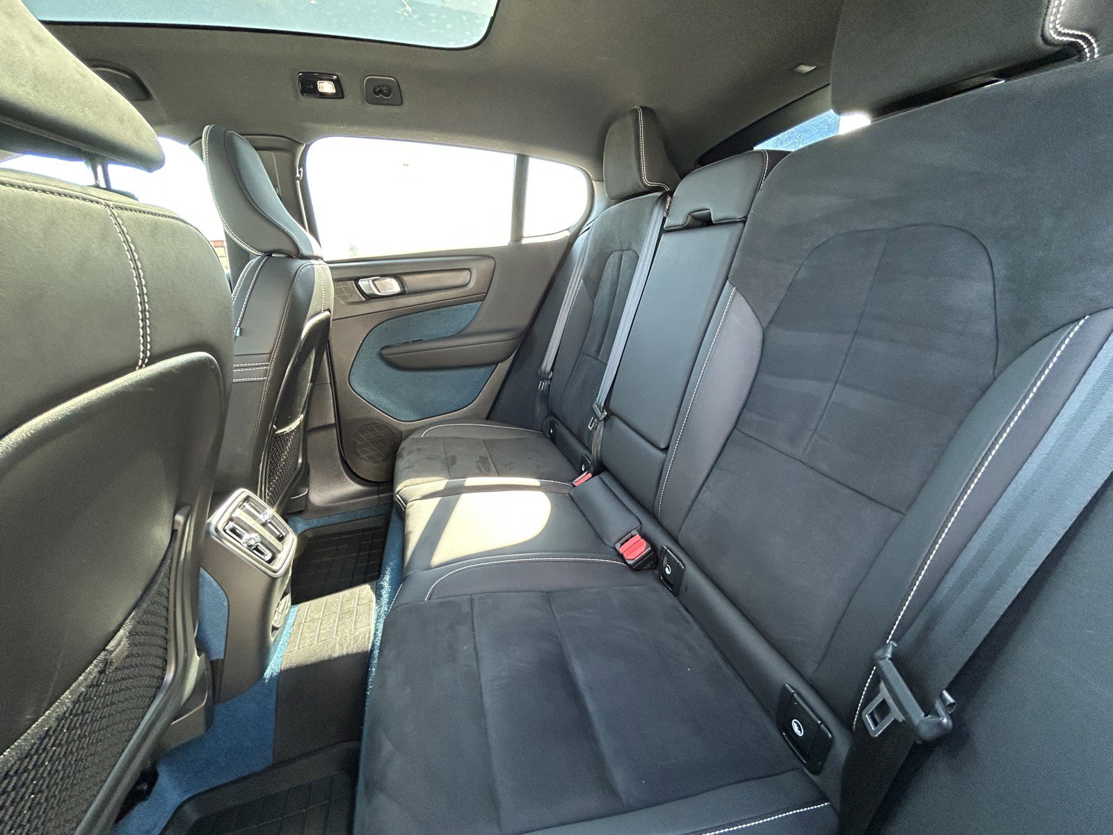 2023 Volvo C40 Recharge Ultimate photo 10