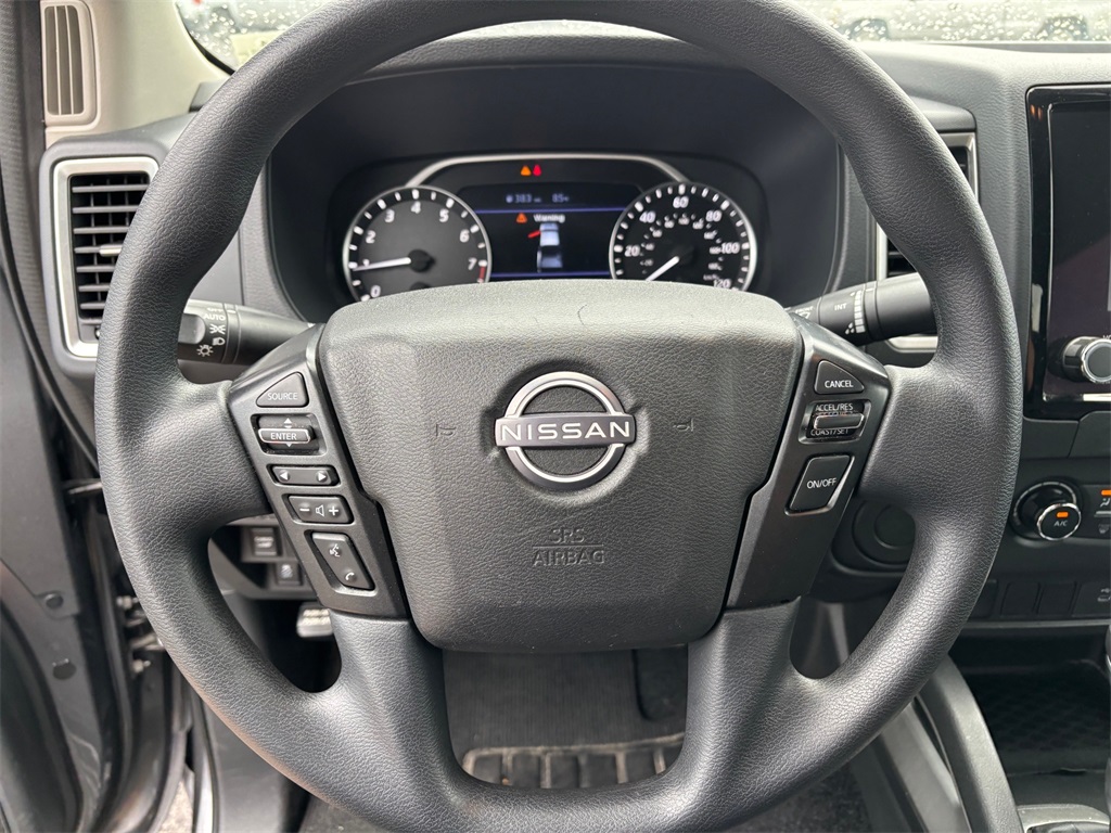 2023 Nissan Frontier SV photo 8