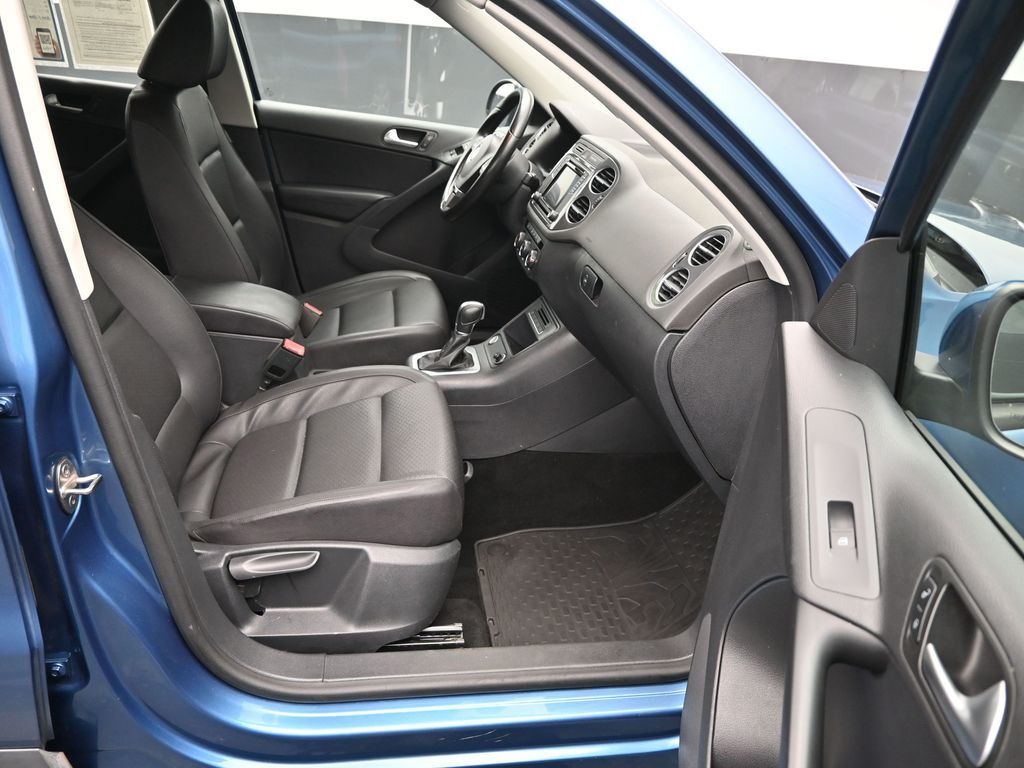 2017 Volkswagen Tiguan S photo 5