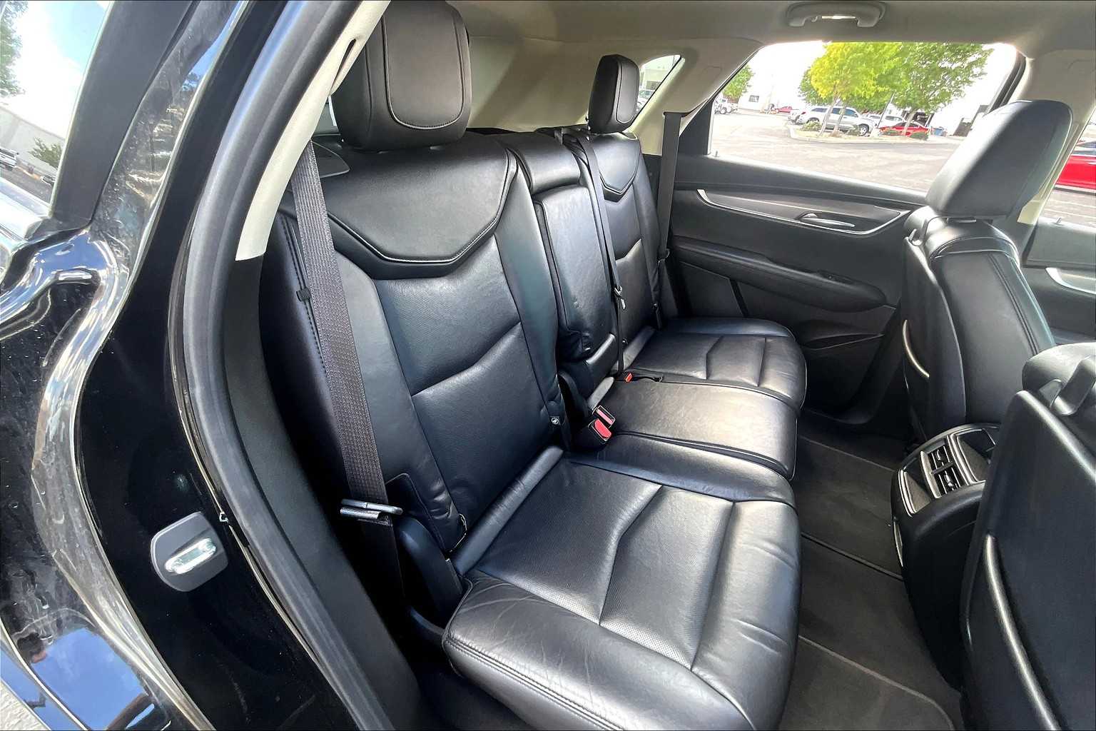 2019 Cadillac XT5 Luxury photo 18