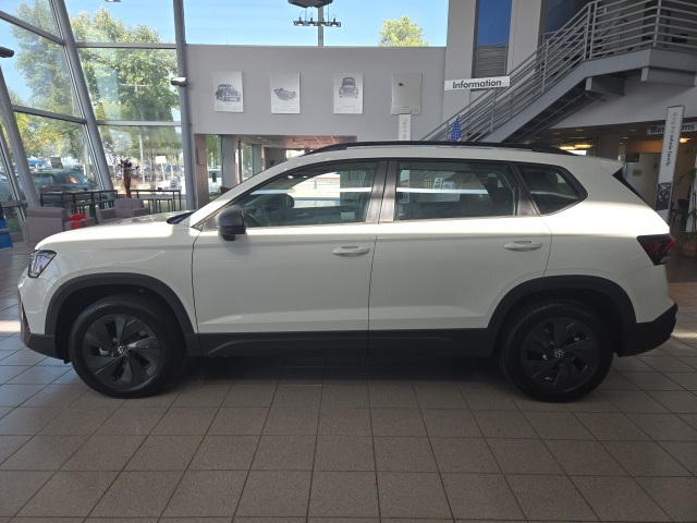 2025 Volkswagen Taos S photo 4