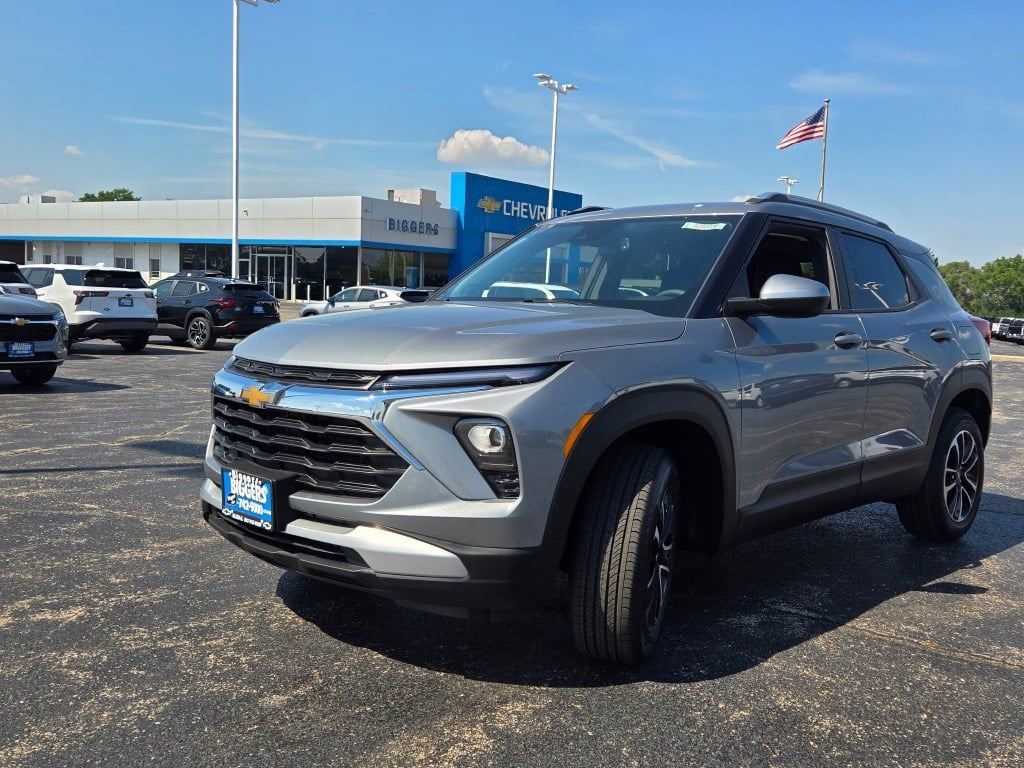 2026 Chevrolet Trailblazer LT photo 3