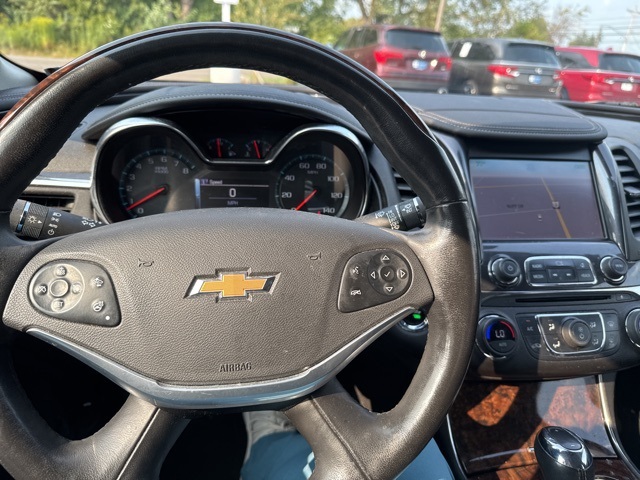 2014 Chevrolet Impala LTZ photo 17