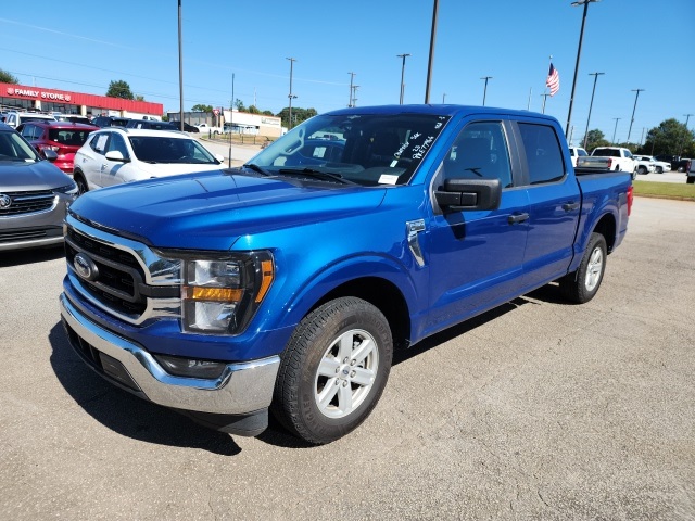 2023 Ford F-150 XLT photo 2