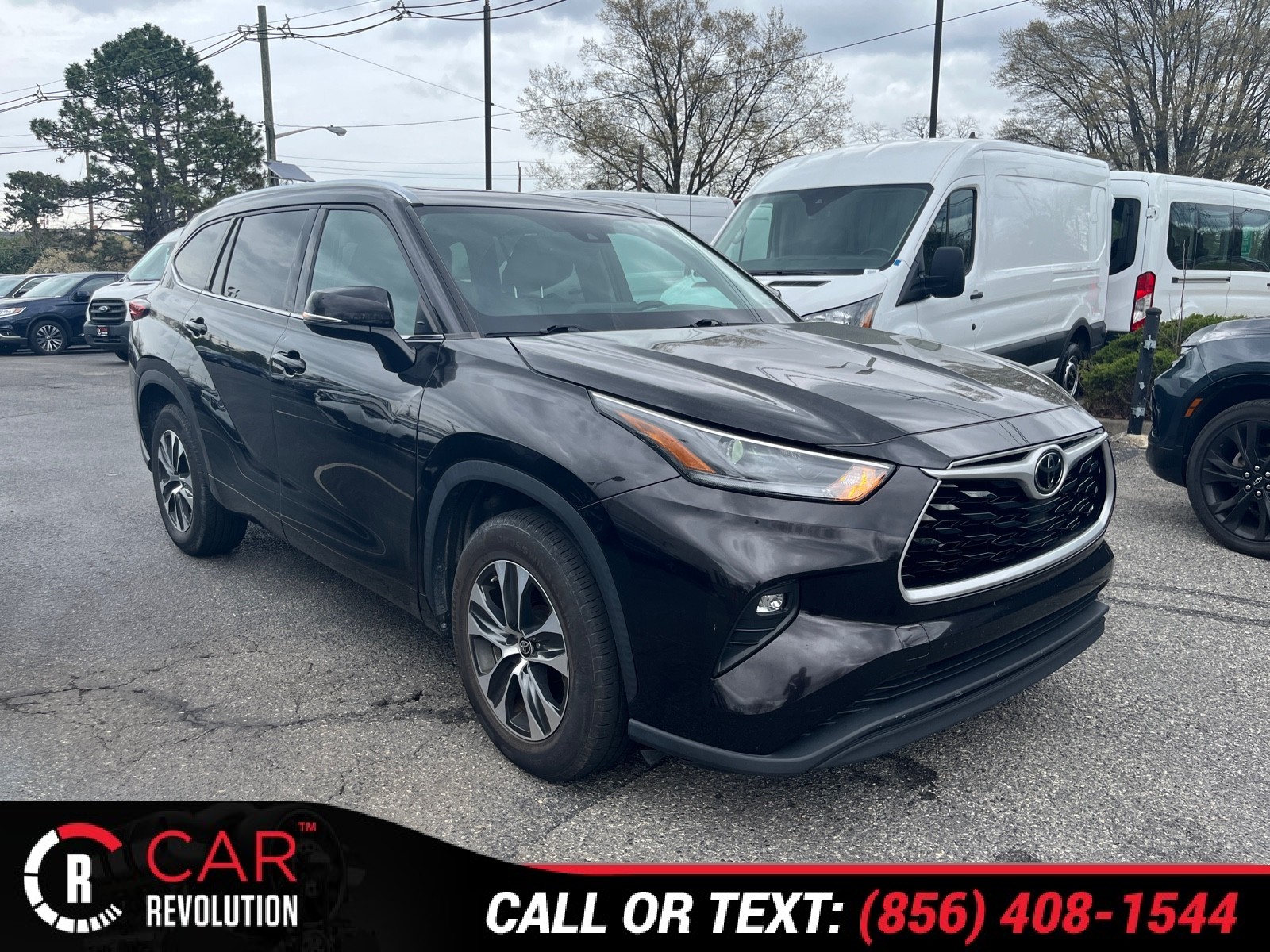 2021 Toyota Highlander XLE's photo