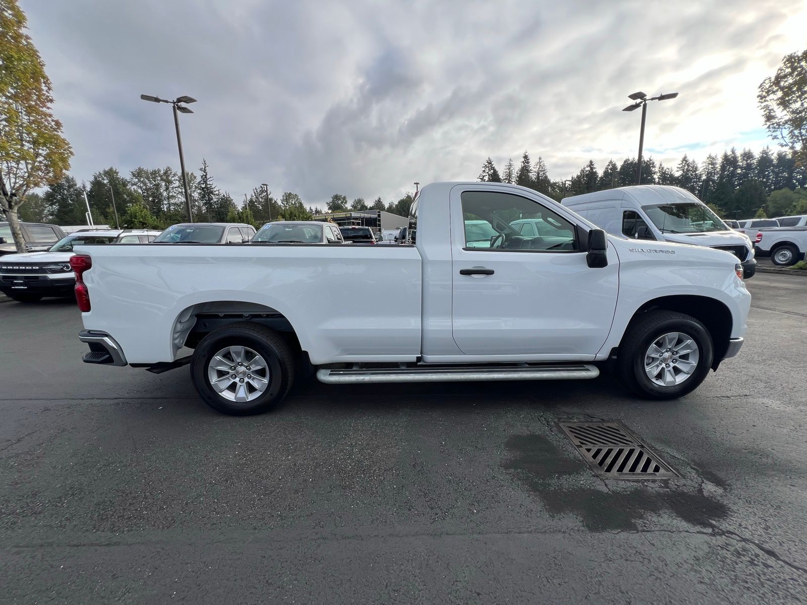 2024 Chevrolet Silverado 1500 photo 4