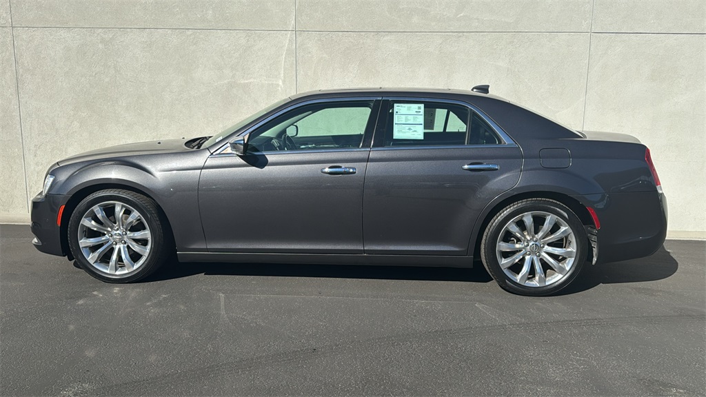 2018 Chrysler 300 Limited photo 2