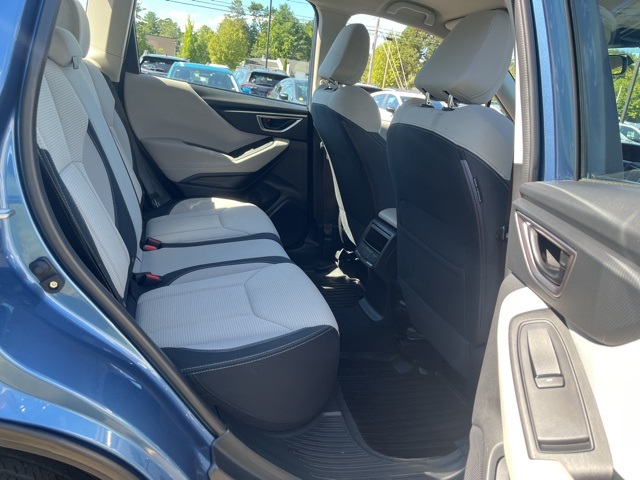 2022 Subaru Forester Base photo 8
