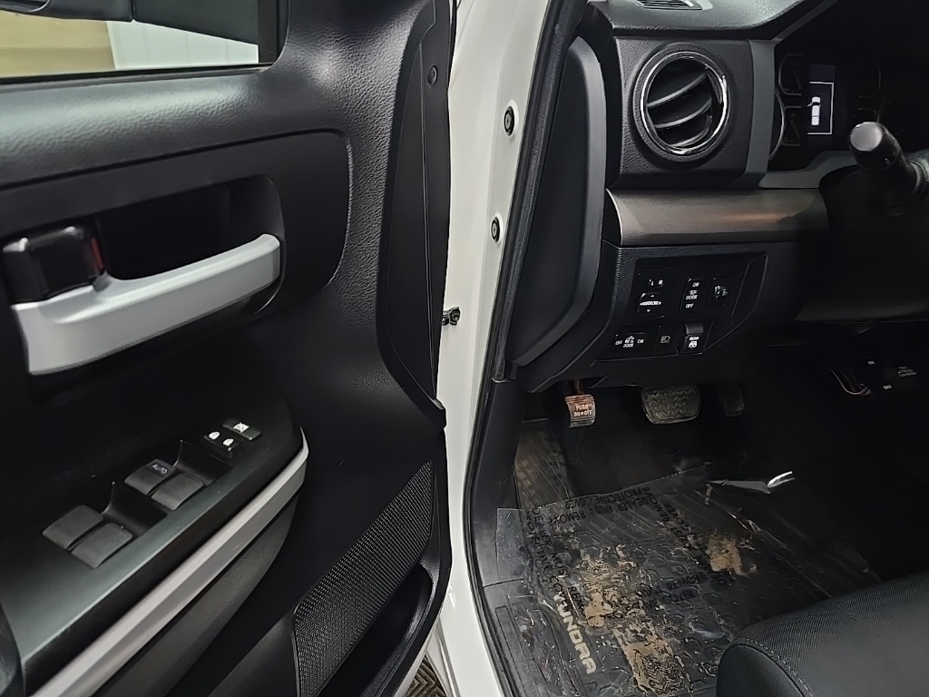 2020 Toyota Tundra SR5 Grade photo 29