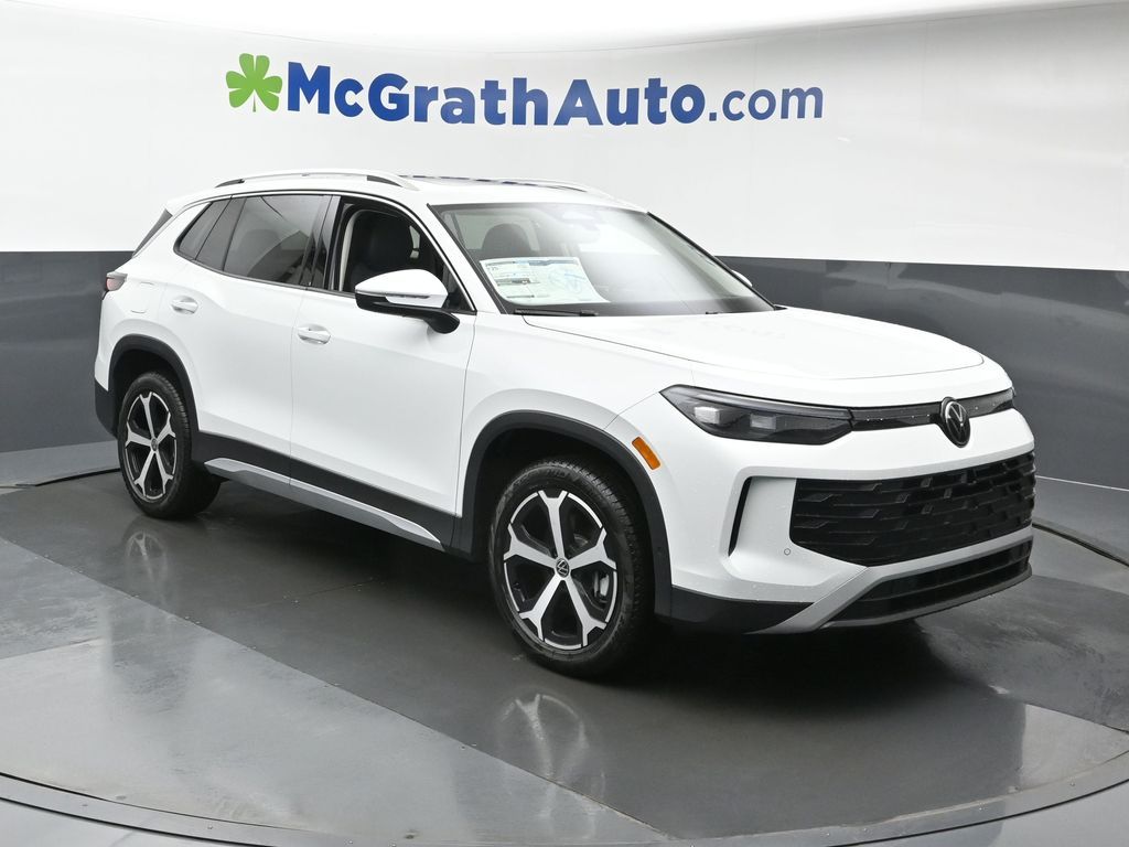 2026 Volkswagen Tiguan SE's photo