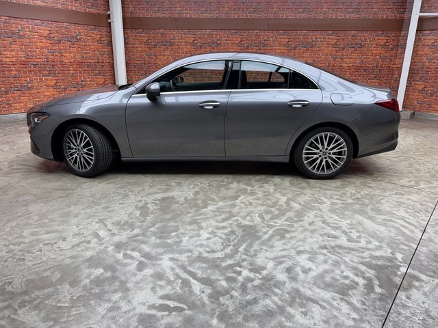 2025 Mercedes Benz CLA 250 4MATIC photo 2