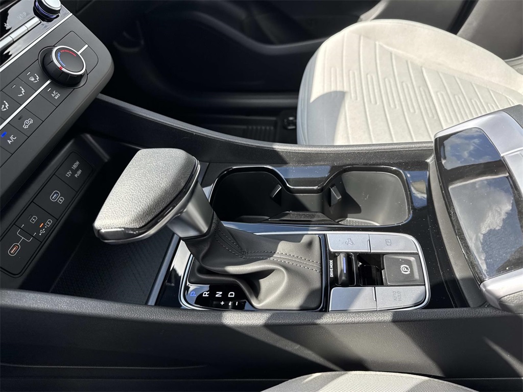 2026 Hyundai Santa Cruz SE photo 12