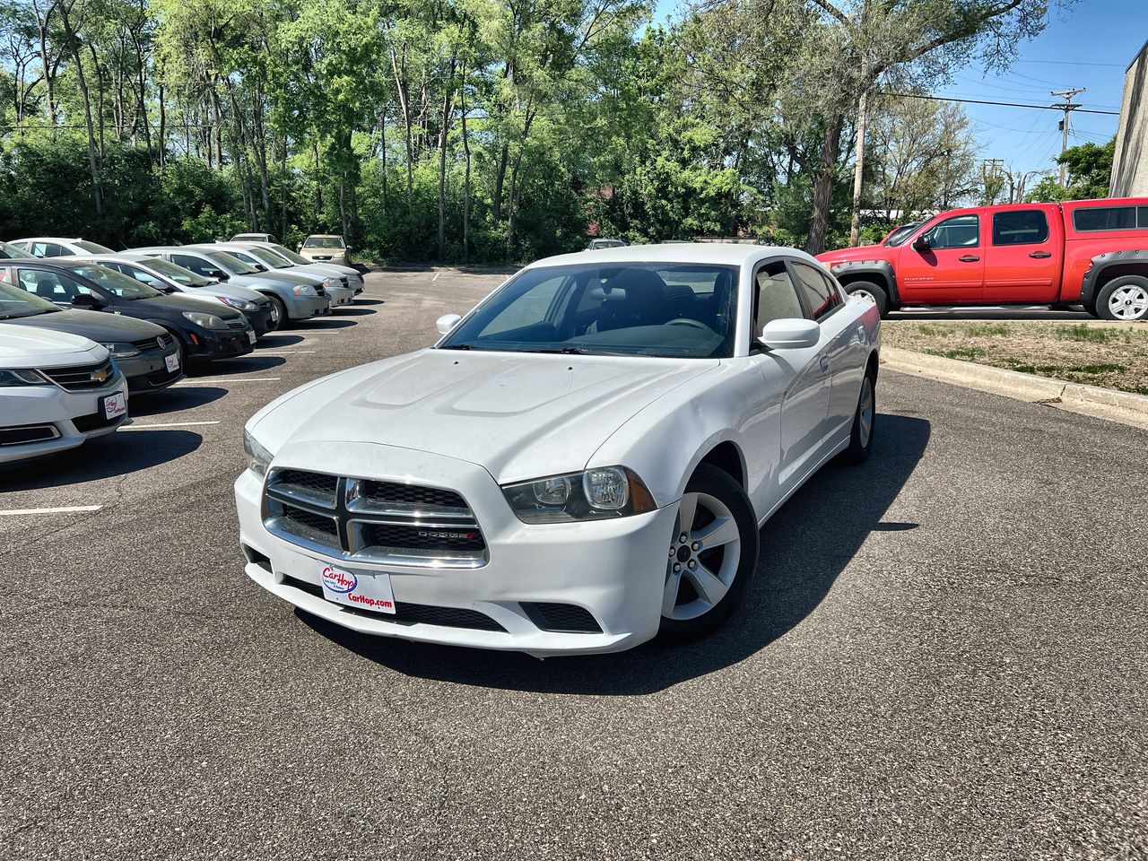 Used 2014 White Dodge SE Sedan 4D image 1