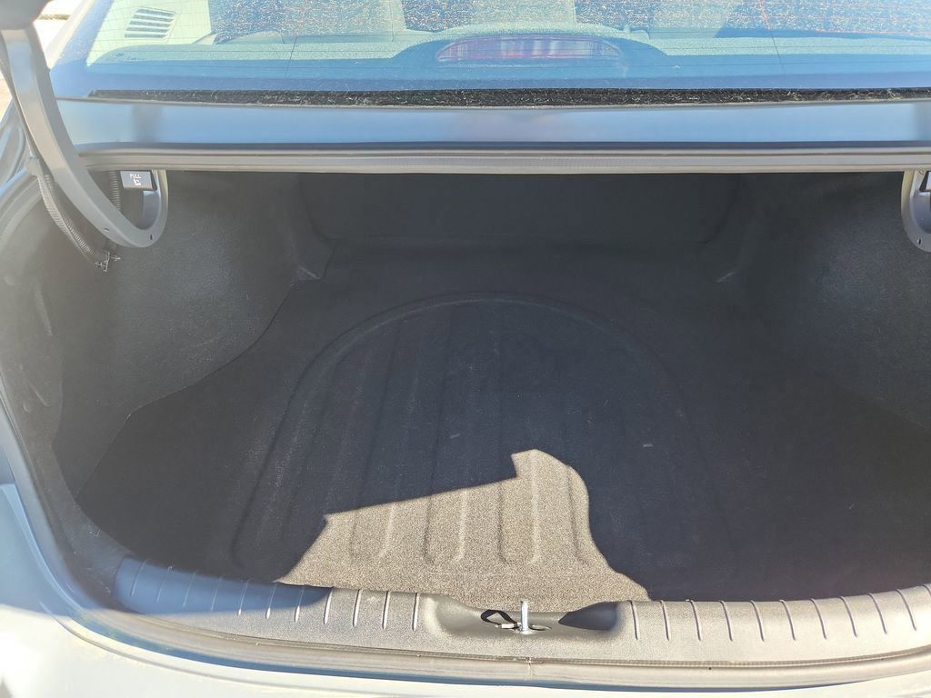 2023 Hyundai Elantra SEL photo 19