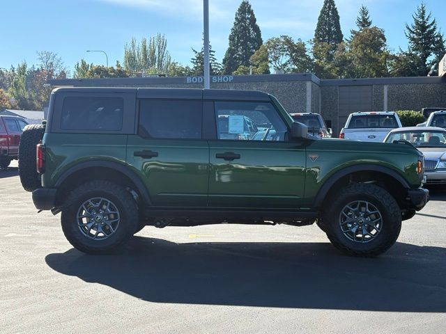 2025 Ford Bronco Badlands photo 4