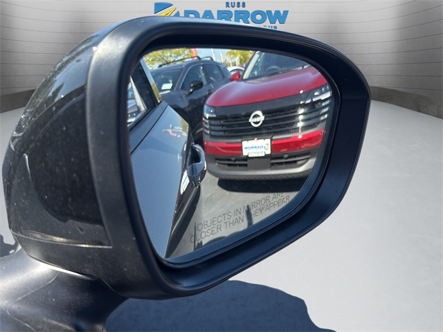 2026 Nissan Kicks SR photo 9