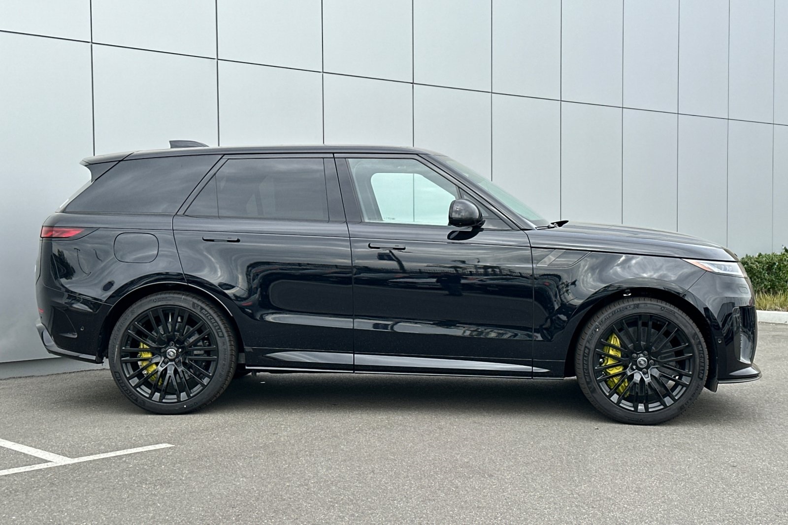 2025 Land Rover Range Rover Sport photo 7