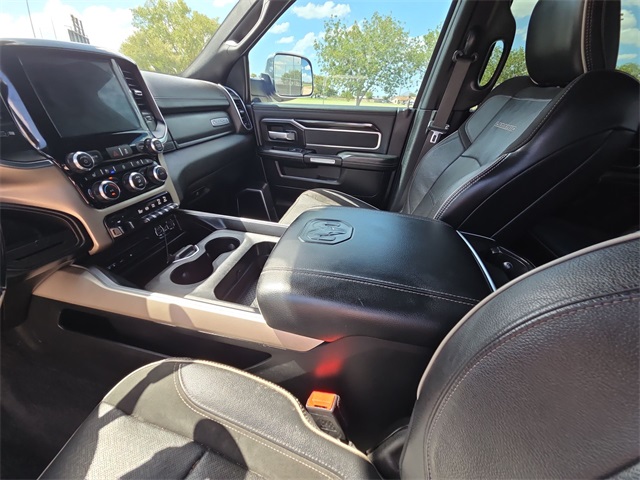 2019 Ram 2500 Laramie photo 15