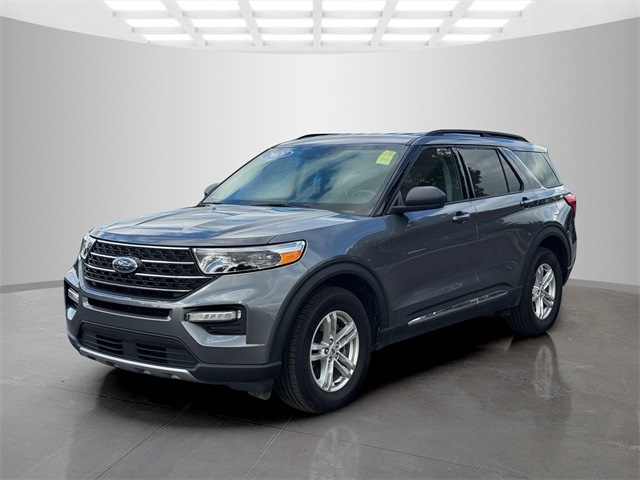 2021 Ford Explorer XLT photo 3