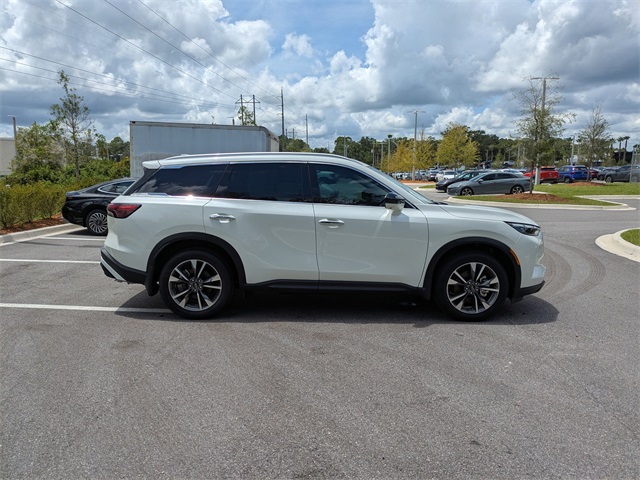 2025 Infiniti QX60 Luxe photo 2