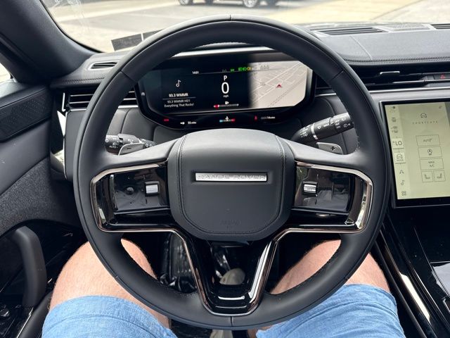 2025 Land Rover Range Rover Sport SE photo 11