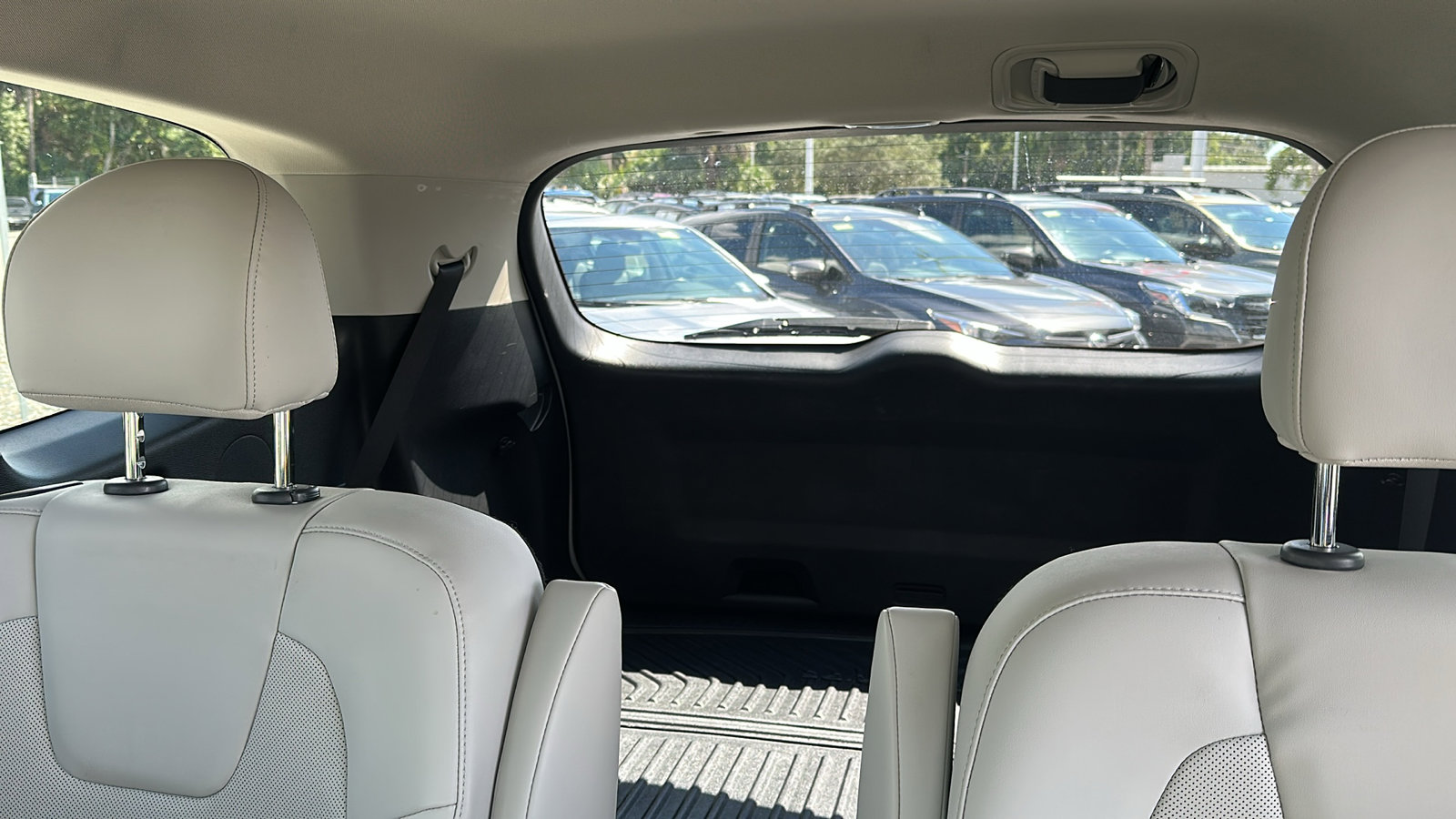 2022 Kia Telluride S photo 19
