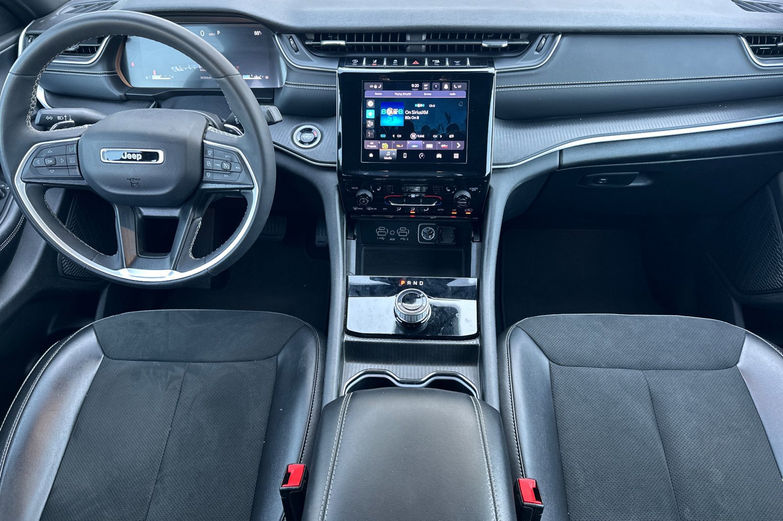 2024 Jeep Grand Cherokee Altitude photo 12
