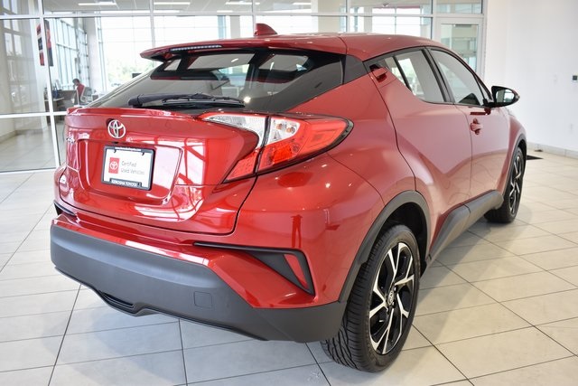 2021 Toyota C-HR XLE photo 10