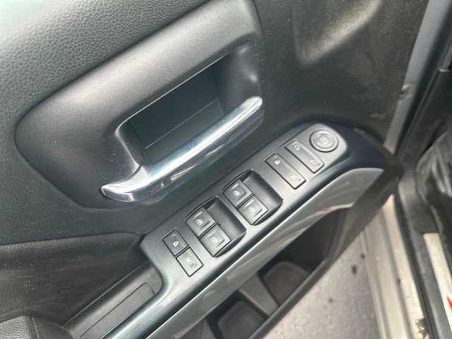 2017 Chevrolet Silverado 1500 photo 3