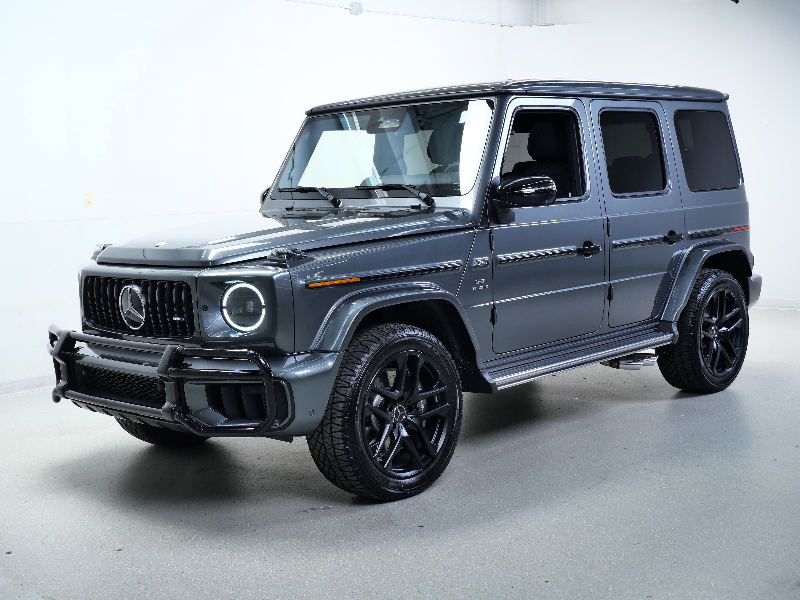 2025 Mercedes Benz G AMG 63 photo 6