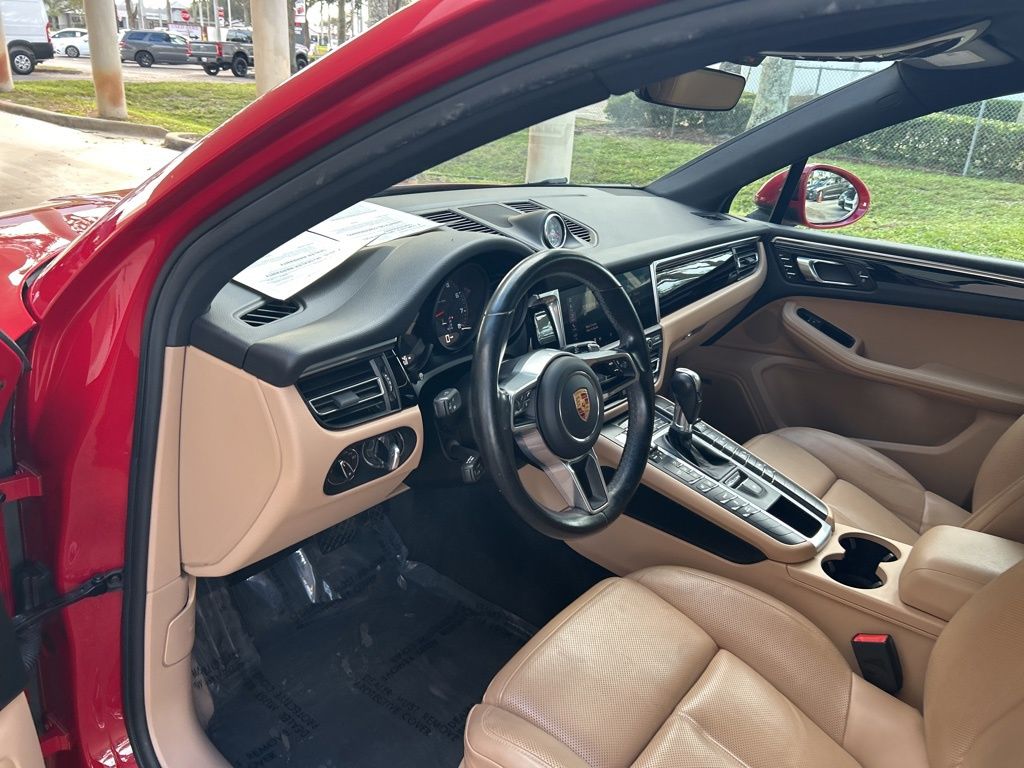 2020 Porsche Macan Base photo 4