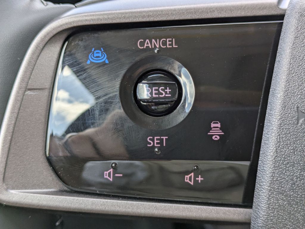 2025 Nissan Murano SL photo 17