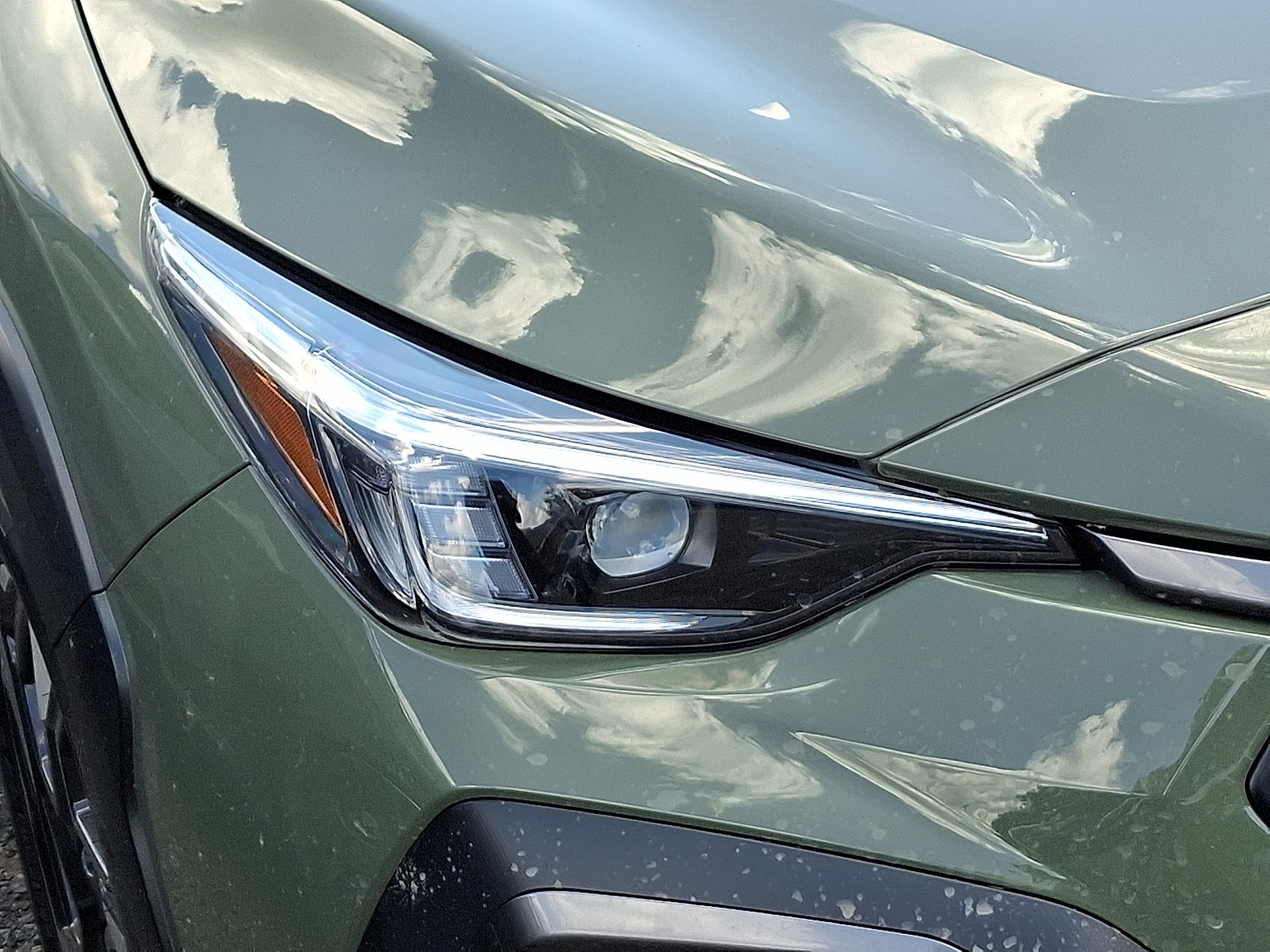 2025 Subaru Crosstrek Limited photo 2