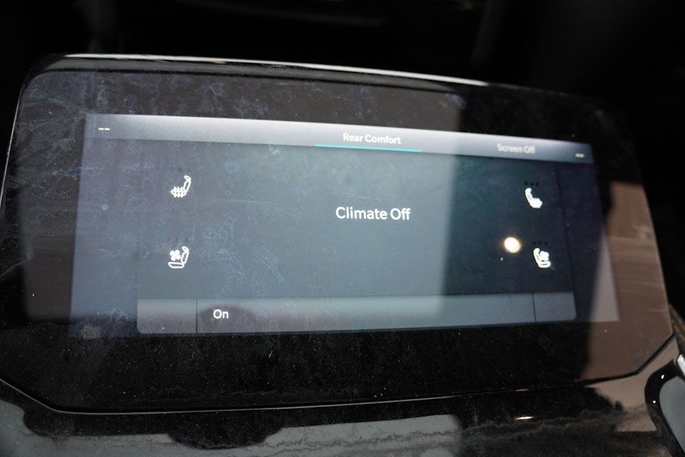 2024 Jeep Grand Wagoneer III photo 4