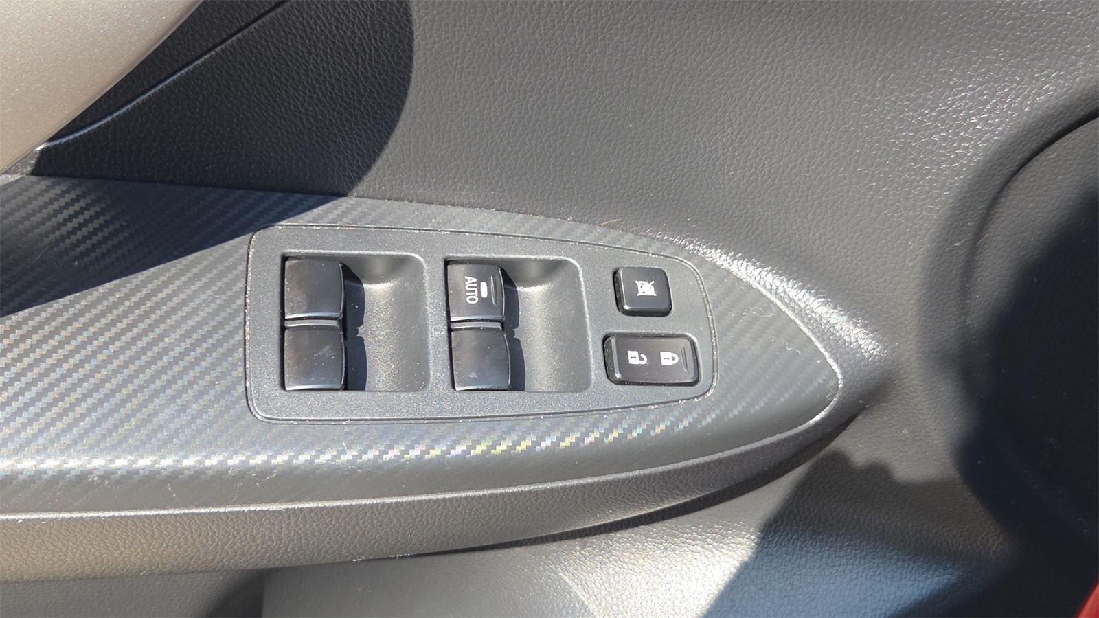 2024 Mitsubishi Eclipse Cross ES photo 28