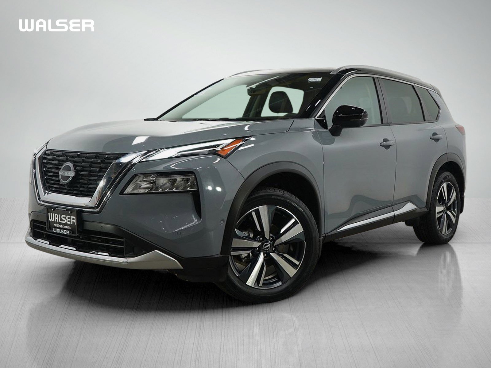 2023 Nissan Rogue Platinum's photo