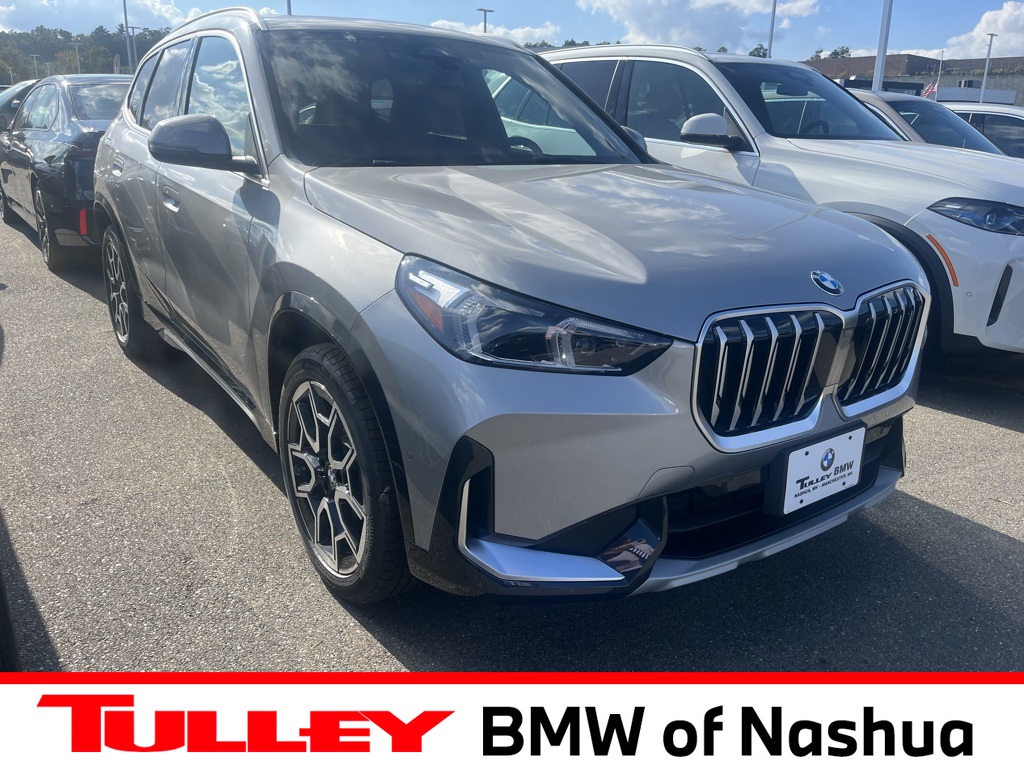 2026 BMW X1 28i's photo